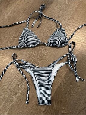 SHEIN Black & White Striped Scallop Tie-Side Bikini Set